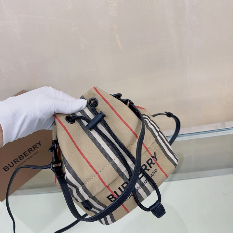 Bv*b*rry bucket bags